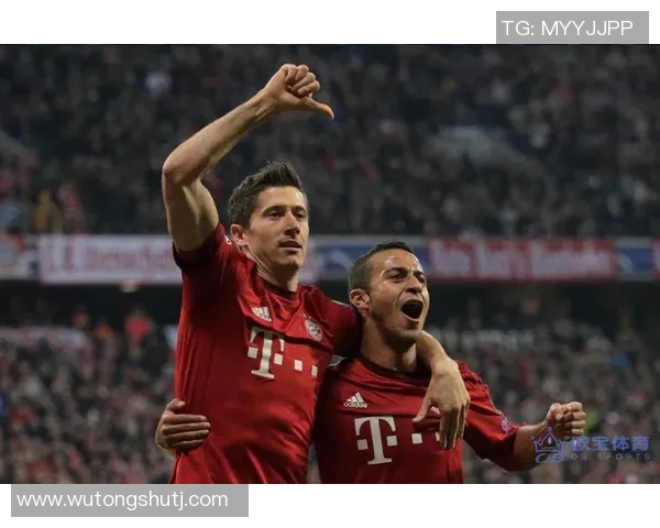 各大足球明星加盟的俱乐部背后的故事与成就分析