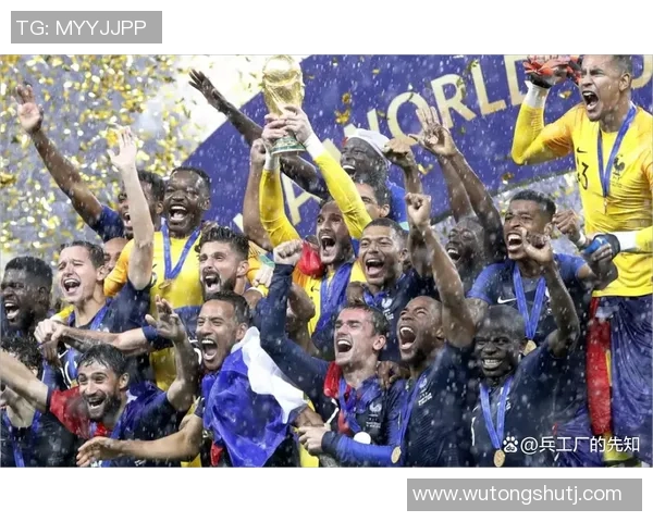 可爱足球明星的成长故事与他们的辉煌成就分享